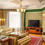 Imperial ホテル 5*