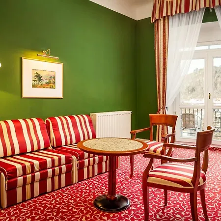 Imperial Hotel KLV